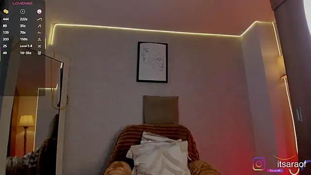 Snapshot of sara_cruz011 chatting on 11.14.25 sara cruz011 online show from 11.14.25