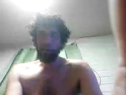 Snapshot of Hotcasados69 chatting on 12.20.24 Hotcasados69 online show from 12.20.24