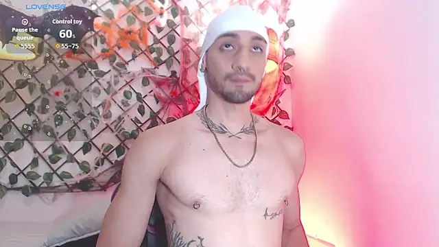 Snapshot of JACKMARCKOS chatting on 10.24.25 JACKMARCKOS online show from 10.24.25