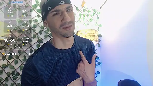 Snapshot of JACKMARCKOS chatting on 11.04.25 JACKMARCKOS online show from 11.04.25