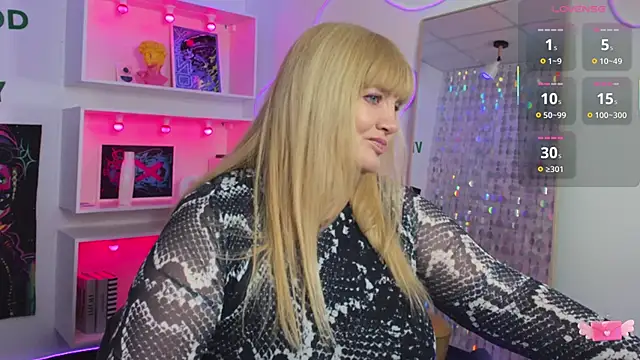 Snapshot of NicoleKind chatting on 02.10.26 NicoleKind online show from 02.10.26