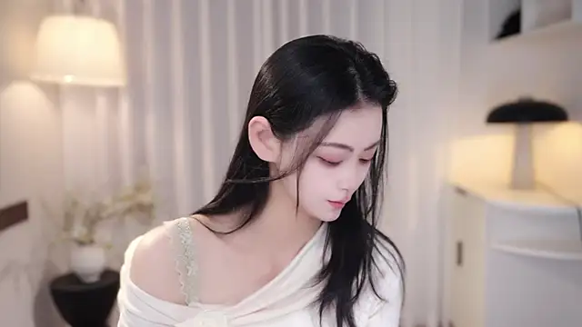 Ocean--Lili online show from 10.18.25