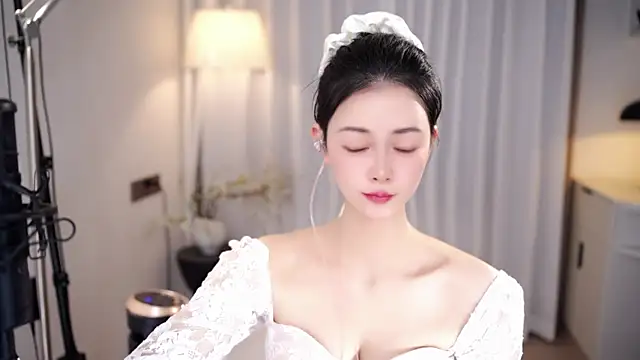 Ocean--Lili online show from 01.05.26