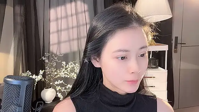 Snapshot of Ocean--Lili chatting on 04.30.26 Ocean--Lili online show from 04.30.26