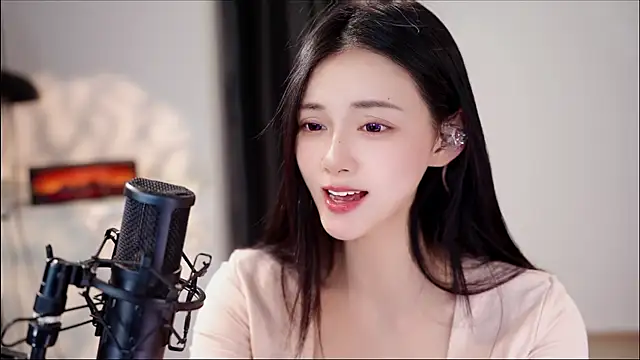 Snapshot of Ocean--Lili chatting on 06.02.26 Ocean--Lili online show from 06.02.26