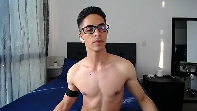 Snapshot of aodaboyyy chatting on 12.26.24 aodaboyyy online show from 12.26.24