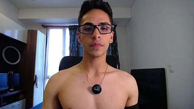 Snapshot of aodaboyyy chatting on 12.29.24 aodaboyyy online show from 12.29.24