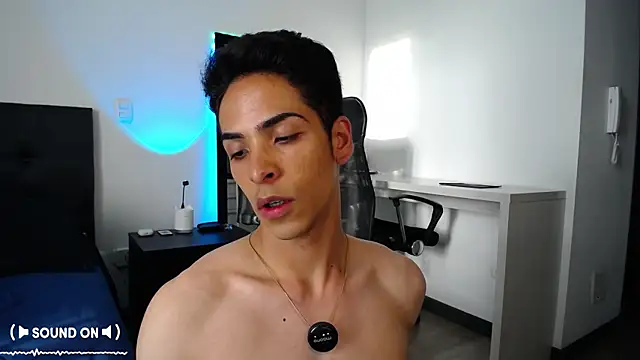 Snapshot of aodaboyyy chatting on 01.28.25 aodaboyyy online show from 01.28.25