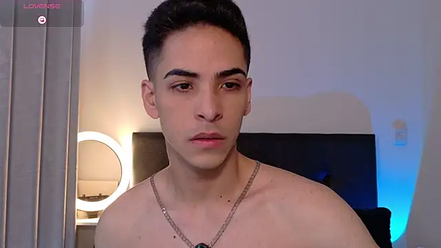 Snapshot of aodaboyyy chatting on 10.11.25 aodaboyyy online show from 10.11.25