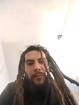 Snapshot of Pziko chatting on 10.12.25 Pziko online show from 10.12.25