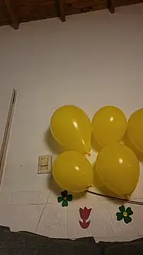 Snapshot of ZaraHoney chatting on 10.03.25 ZaraHoney online show from 10.03.25