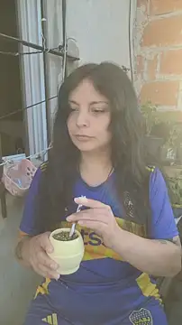 Snapshot of ZaraHoney chatting on 11.16.25 ZaraHoney online show from 11.16.25