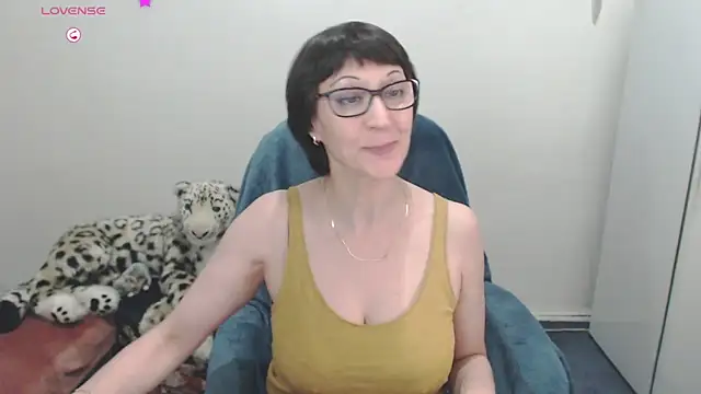 Ammillia online show from 02.13.25