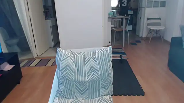 Snapshot of guachin_hunk chatting on 11.05.25 guachin hunk online show from 11.05.25