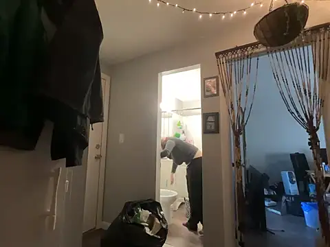 Snowbunnycake 131 online show from 11.11.25