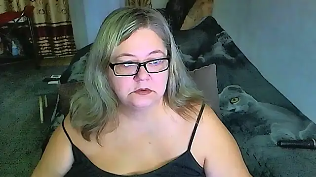 sex2 online show from 10.14.25