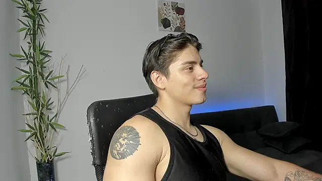 Giordano Russo online show from 12.24.24