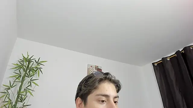 Giordano Russo online show from 01.08.25