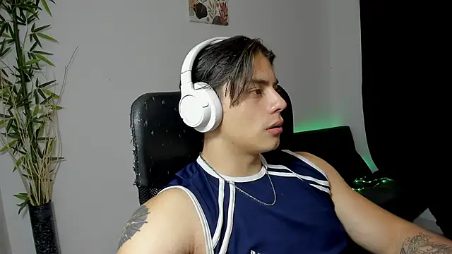 Giordano Russo online show from 02.05.25