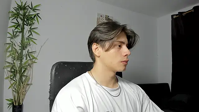 Giordano Russo online show from 02.21.25