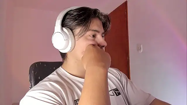 Giordano Russo online show from 04.11.26