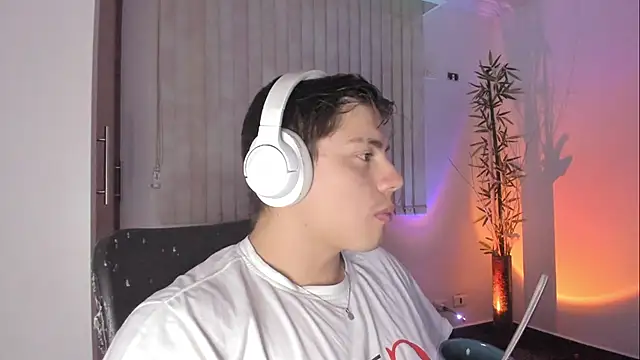 Giordano Russo online show from 07.06.26