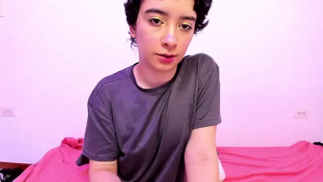 Snapshot of _Lunnaa_ chatting on 07.05.26 Lunnaa online show from 07.05.26