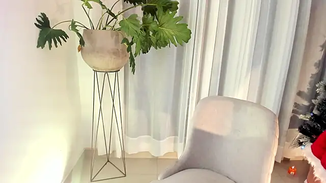 Lucy fit online show from 12.28.24