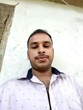 Snapshot of vishnuvinod_india chatting on 01.09.25 vishnuvinod india online show from 01.09.25