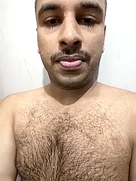 Snapshot of vishnuvinod_india chatting on 03.05.25 vishnuvinod india online show from 03.05.25