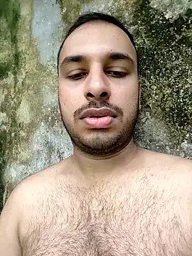 Snapshot of vishnuvinod_india chatting on 09.11.25 vishnuvinod india online show from 09.11.25