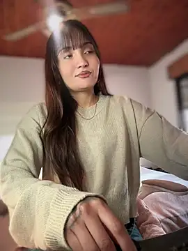 Snapshot of LunaXuan chatting on 06.21.26 LunaXuan online show from 06.21.26