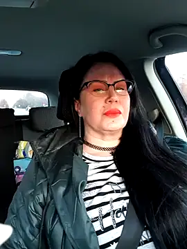 x  KHALEESI  x online show from 02.07.25