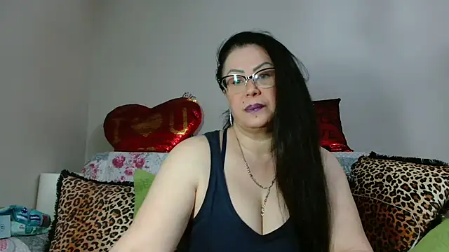 x  KHALEESI  x online show from 03.09.25