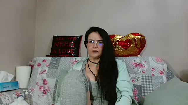 x  KHALEESI  x online show from 11.25.25