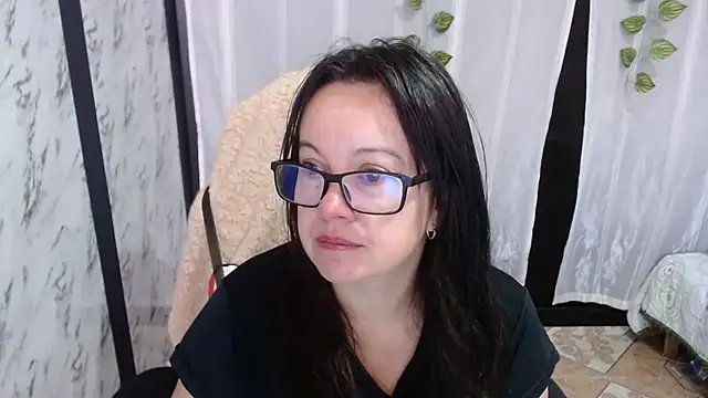 Sonialorens  online show from 03.01.25