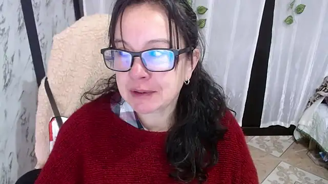 Sonialorens  online show from 03.18.25