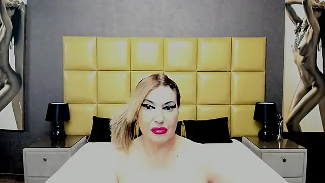 KiraLeila online show from 02.08.25