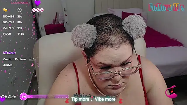 GiannaMorrys online show from 01.12.25