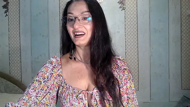 Antralyn online show from 09.27.25