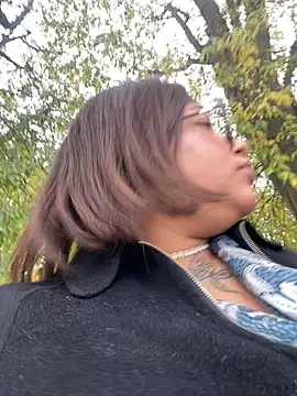 Snapshot of IamSashaLuv chatting on 11.14.25 IamSashaLuv online show from 11.14.25