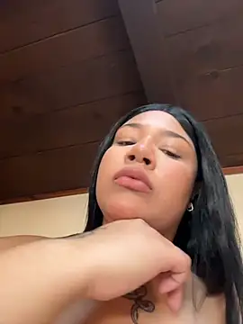 Snapshot of IamSashaLuv chatting on 02.19.26 IamSashaLuv online show from 02.19.26