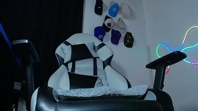 sebastian horny online show from 11.27.25