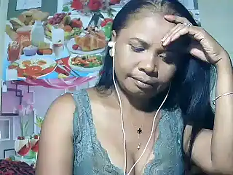 Hyncam online show from 02.22.25