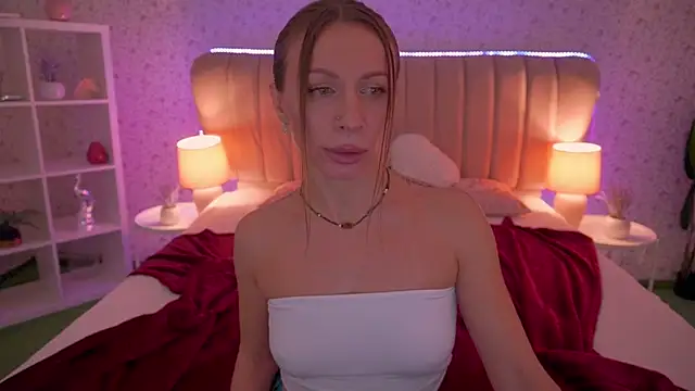 MirandaHobbs online show from 12.03.25