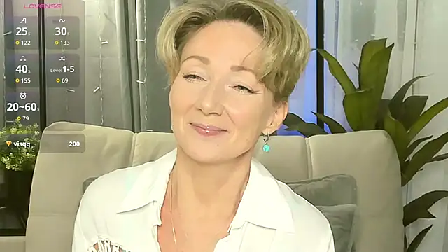 AkexandraFix online show from 11.10.25