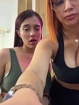 Snapshot of LaraBaker chatting on 03.21.25 LaraBaker online show from 03.21.25