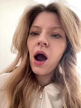 MaryHiggins online show from 10.17.25