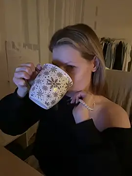 MaryHiggins online show from 02.08.26