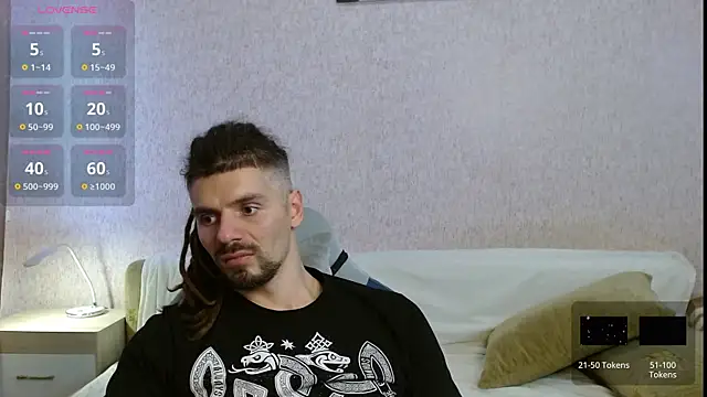 Aestheticguy101 online show from 10.22.25